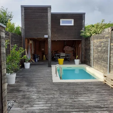 Maison Au Calme Et A Proximite De Sites Touristiques * Rochefort (Charente-Maritime)