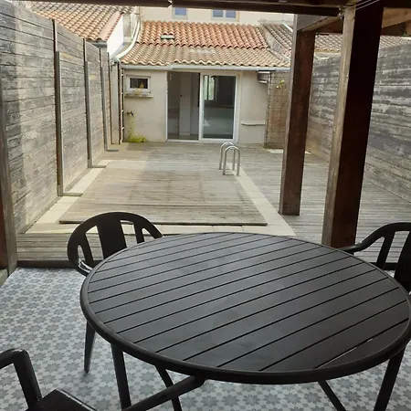 Maison Au Calme Et A Proximite De Sites Touristiques *